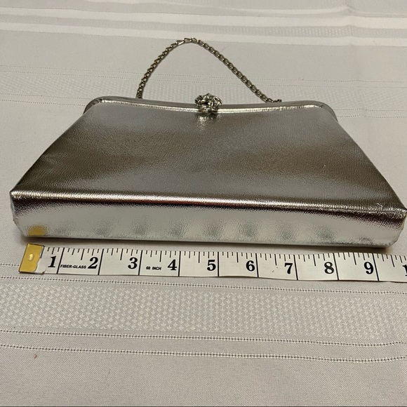 Silver Metallic Womens Vintage Mini Bag with  Decorative Clip Closure - Picture 4 of 8